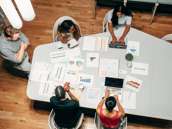 Agence web pour les entreprises : Quels rôles, services et avantages ?